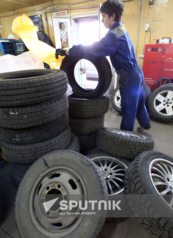 Work of tire centers in Russian cities