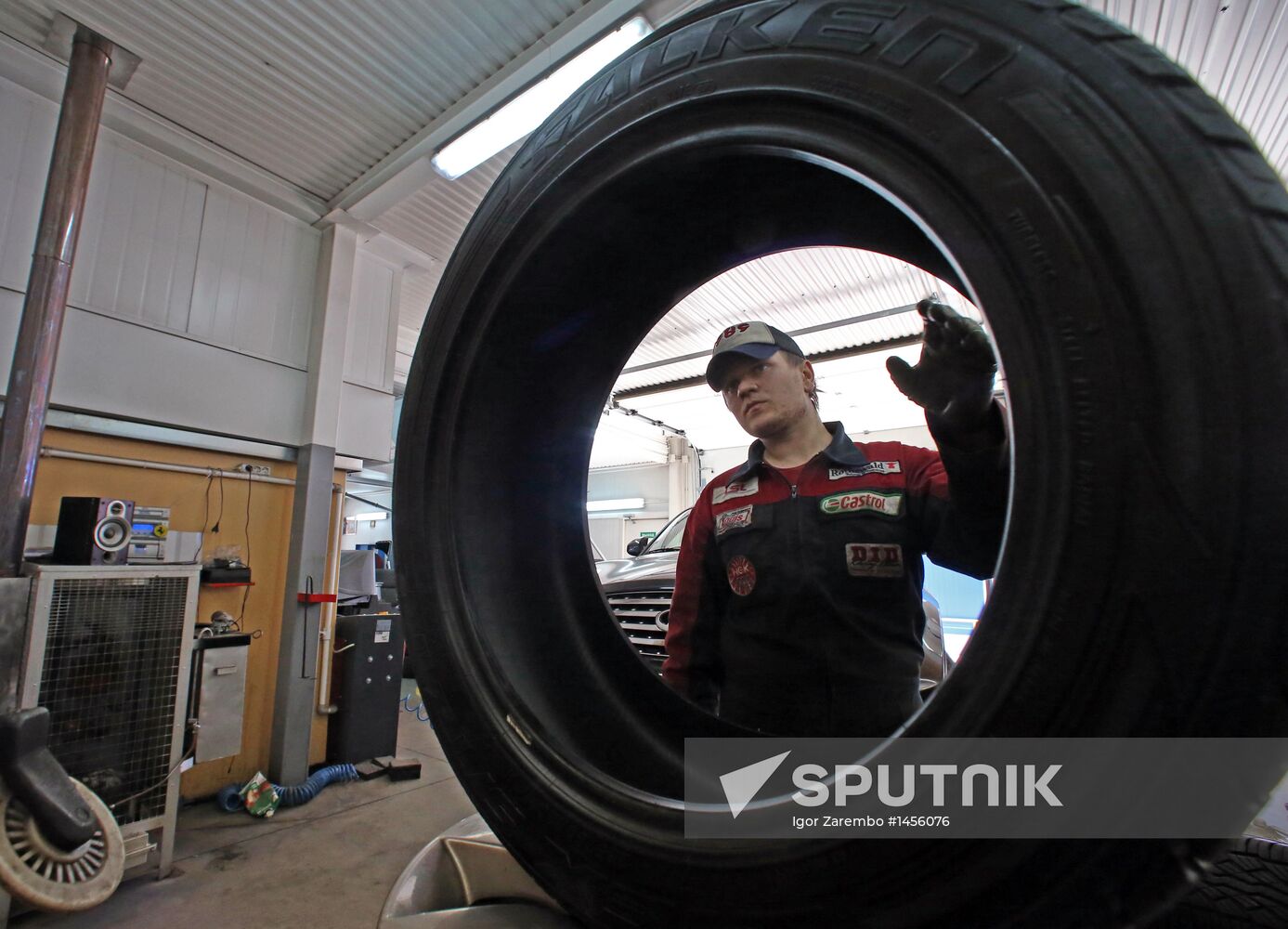 Work of tire centers in Russian cities