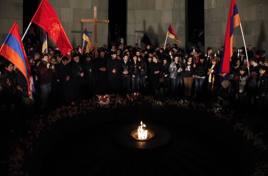 Torchlight procession to commemorate Armenian Genocide