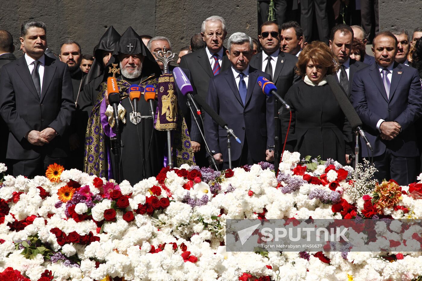 Flowers laid at Armenian Genocide Memorial