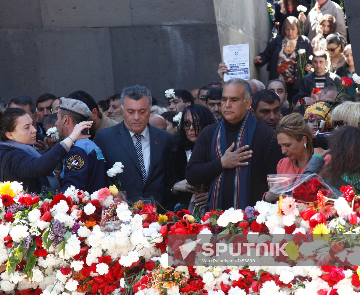 Flowers laid at Armenian Genocide Memorial