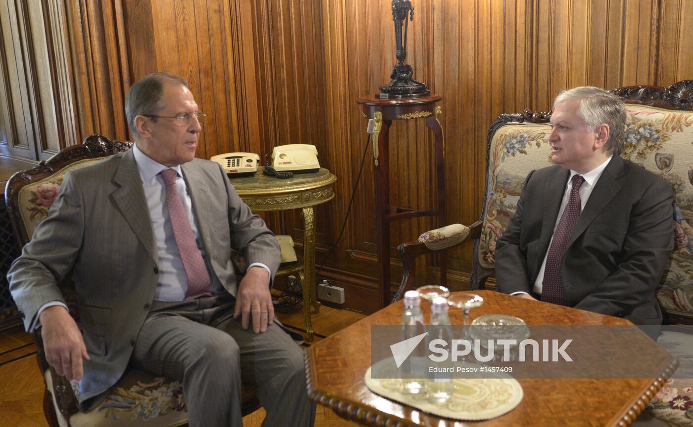 Sergei Ivanov meets with Edward Nalbandyan