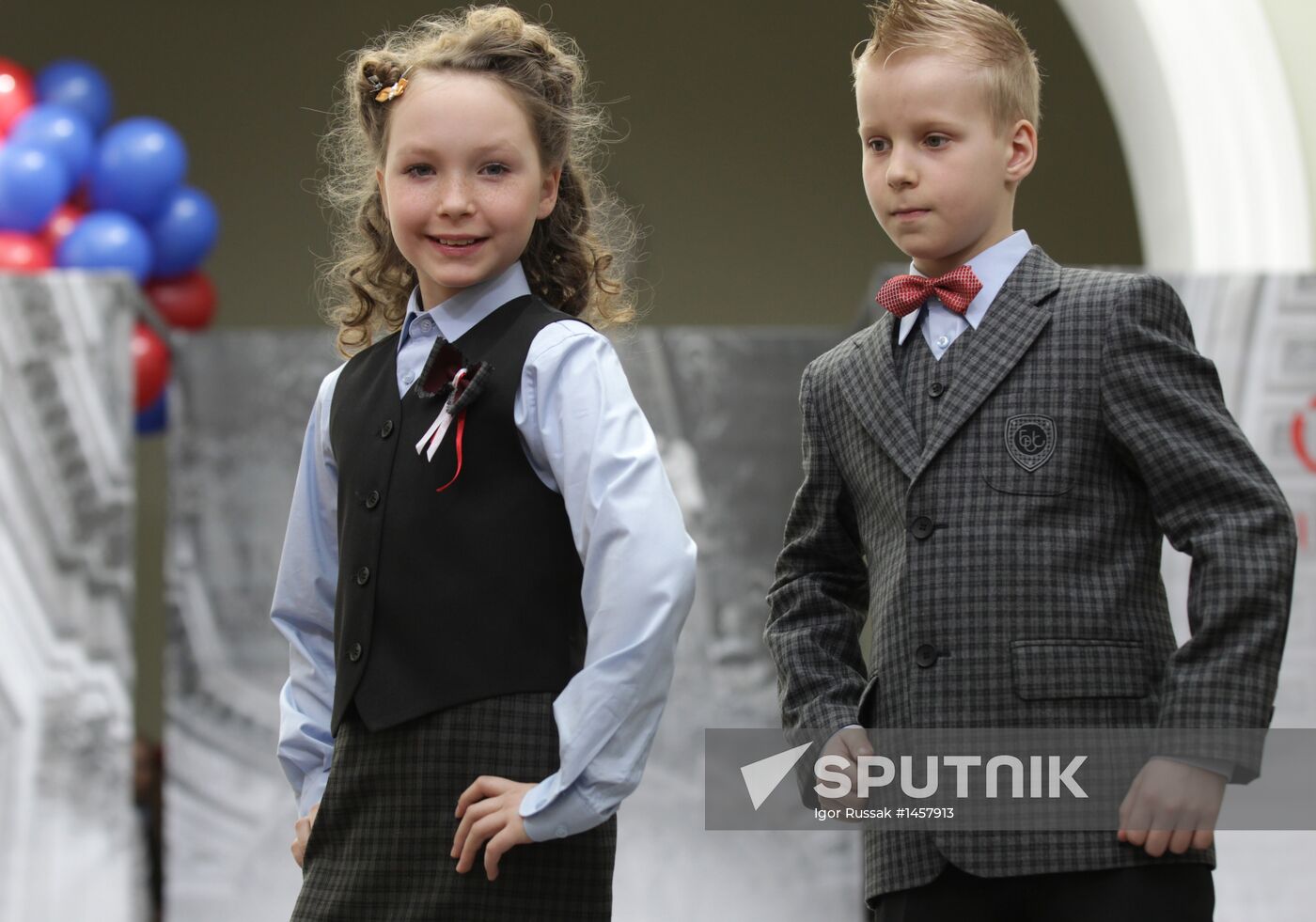 Festival of school uniforms and prom dresses "Aleksandriyka"
