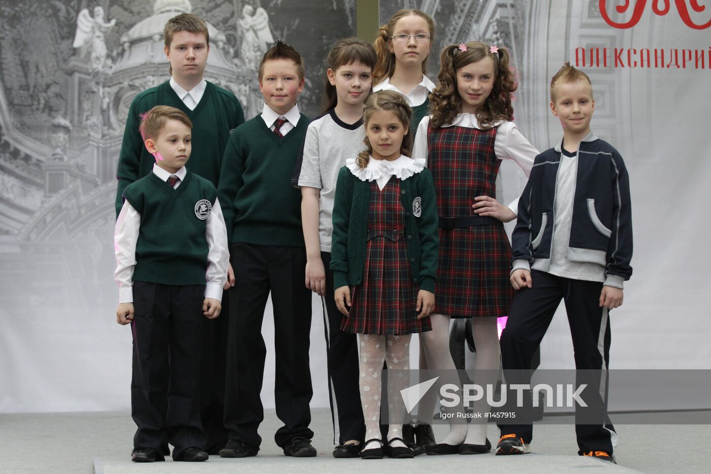 Festival of school uniforms and prom dresses "Aleksandriyka"