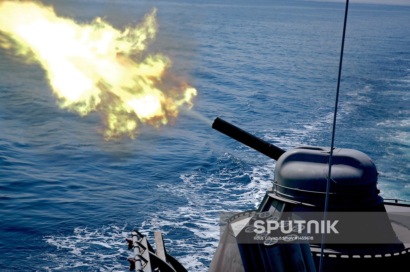 Pacific Fleet holds training exercise for missile boats