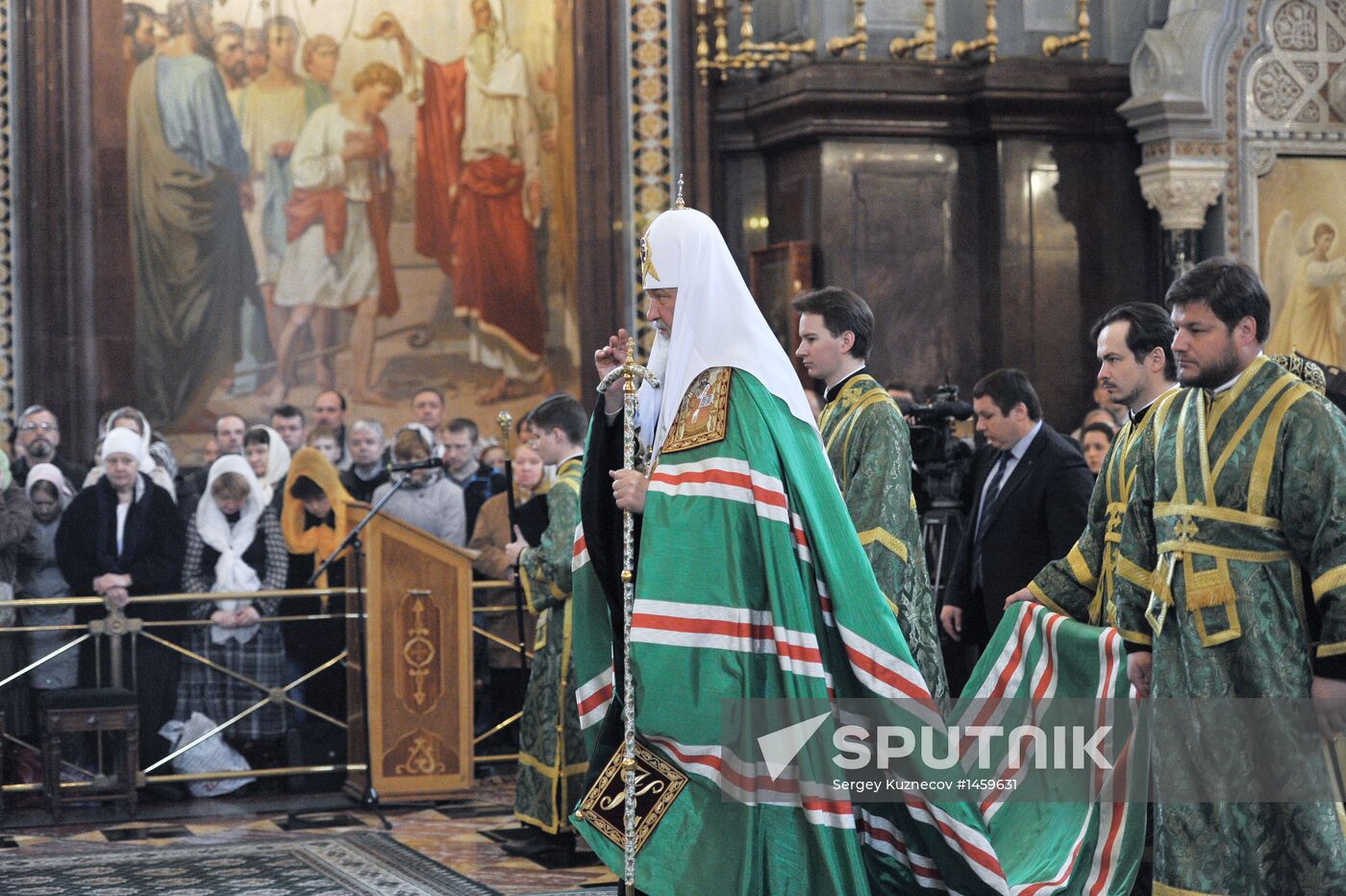 Patriarchal liturgy on Day of Jesus' Entry into Jerusalem