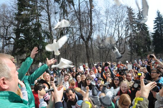Media workers participate in Subbotnik, Moscow’s cleanup day