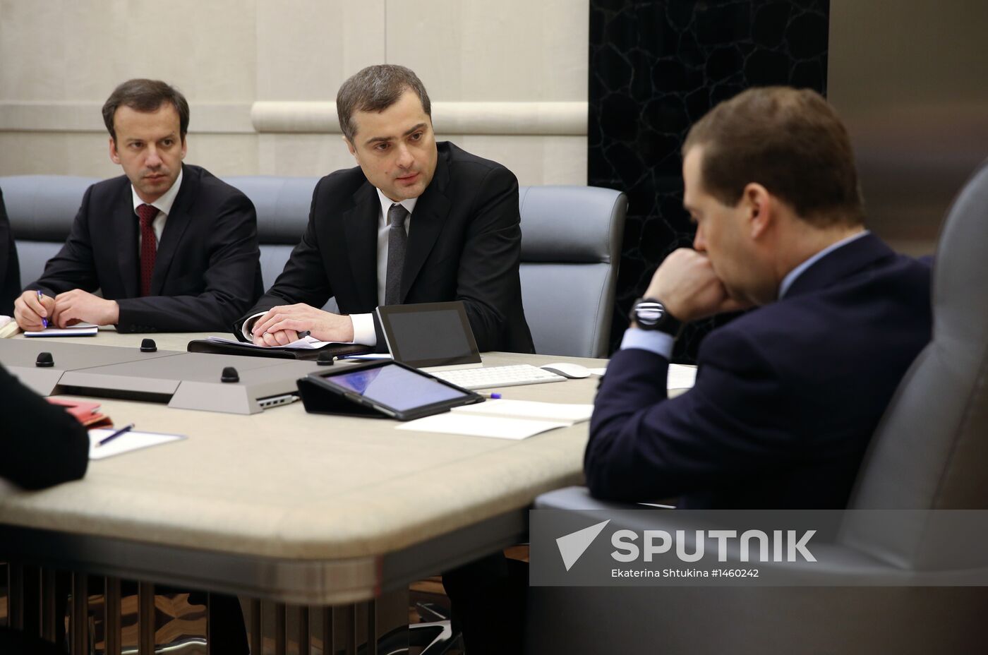 D.Medvedev meets with deputy prime ministers