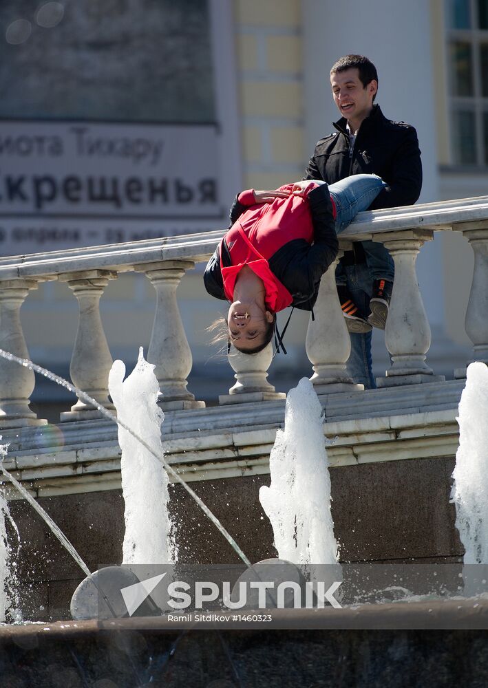 Fountain season gets underway in Moscow