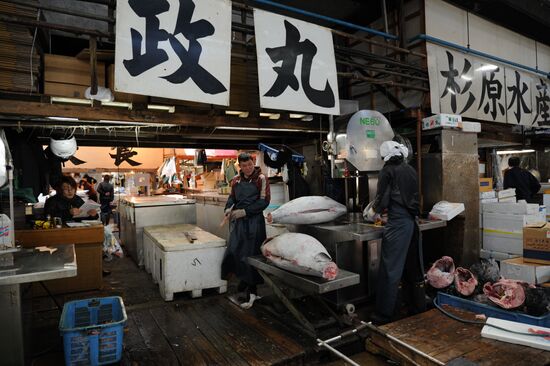 Tsukiji seafood market in Tokyo