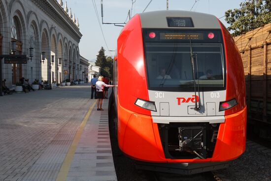 High-speed "Lastochka" express trains start running in Sochi