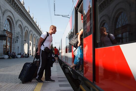 High-speed "Lastochka" express trains start running in Sochi