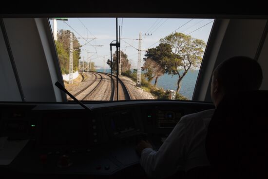 High-speed "Lastochka" express trains start running in Sochi