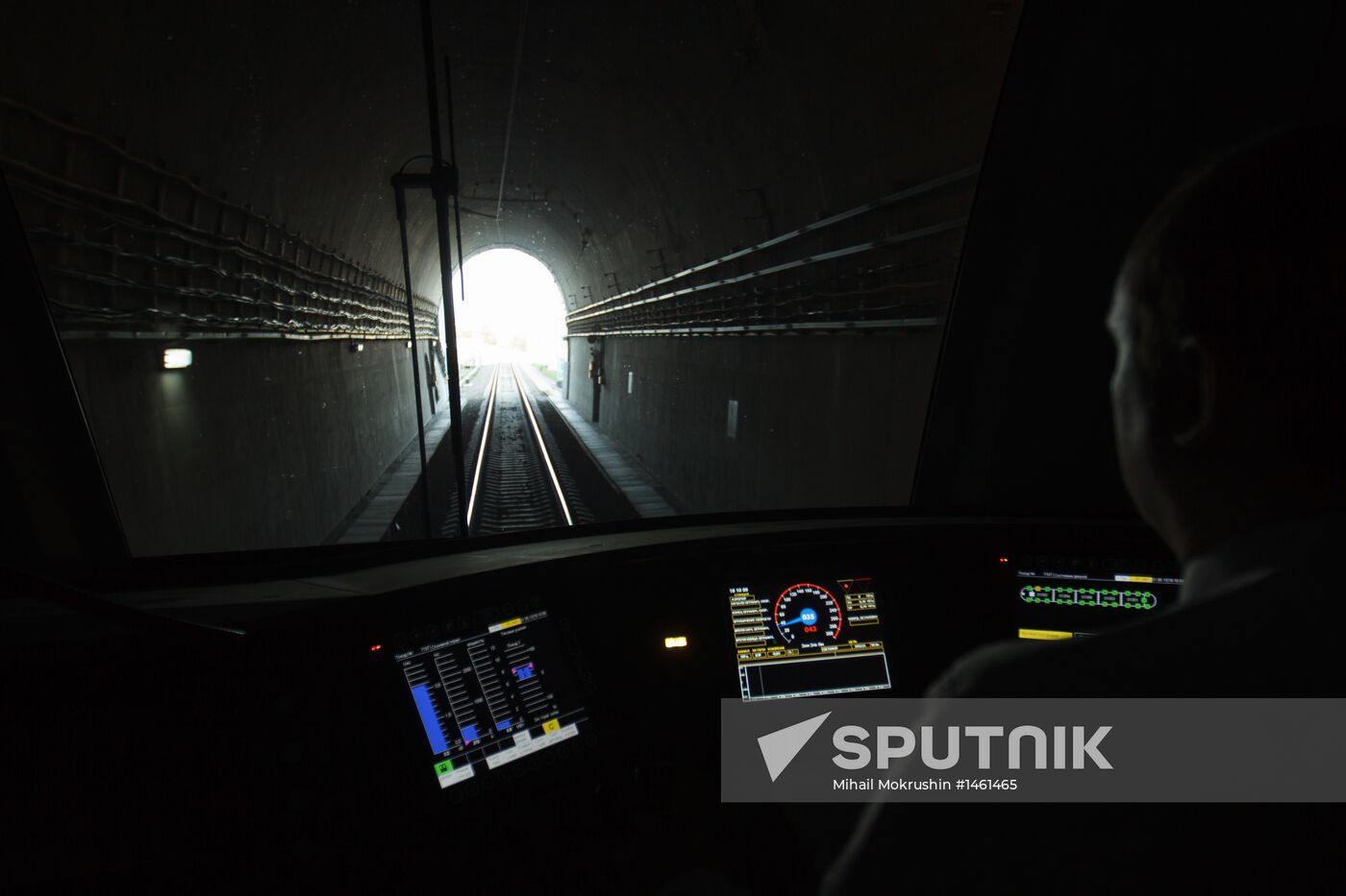 High-speed "Lastochka" express trains start running in Sochi