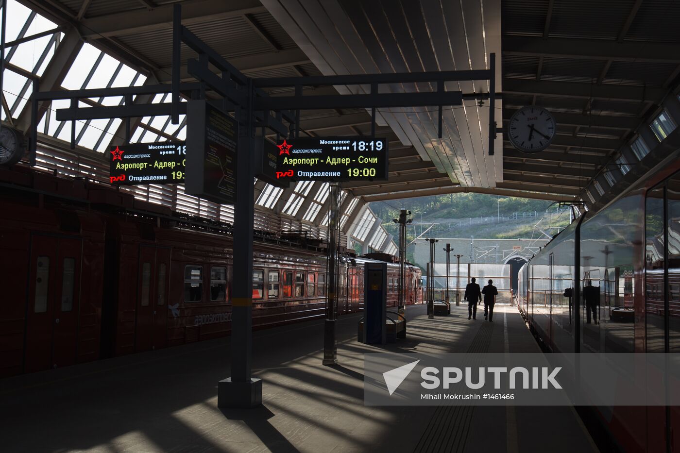High-speed "Lastochka" express trains start running in Sochi