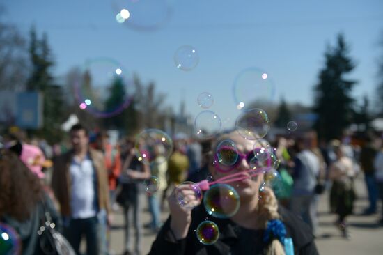 Annual soap bubble parade "Dreamflash"