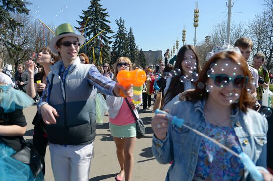 Annual soap bubble parade "Dreamflash"