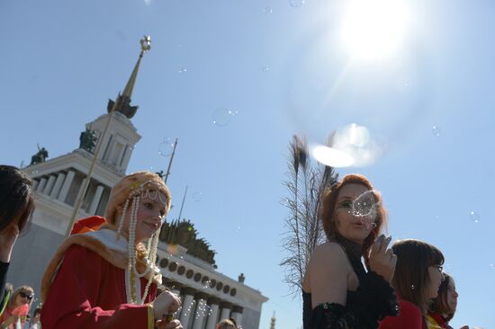Annual soap bubble parade "Dreamflash"