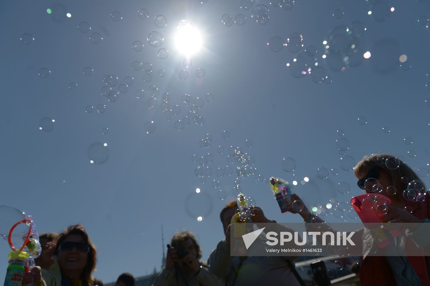 Annual soap bubble parade "Dreamflash"