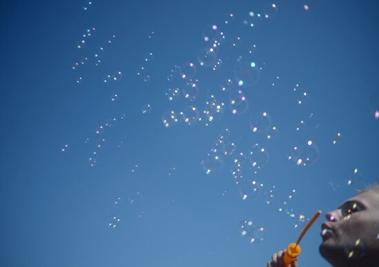 Annual soap bubble parade "Dreamflash"