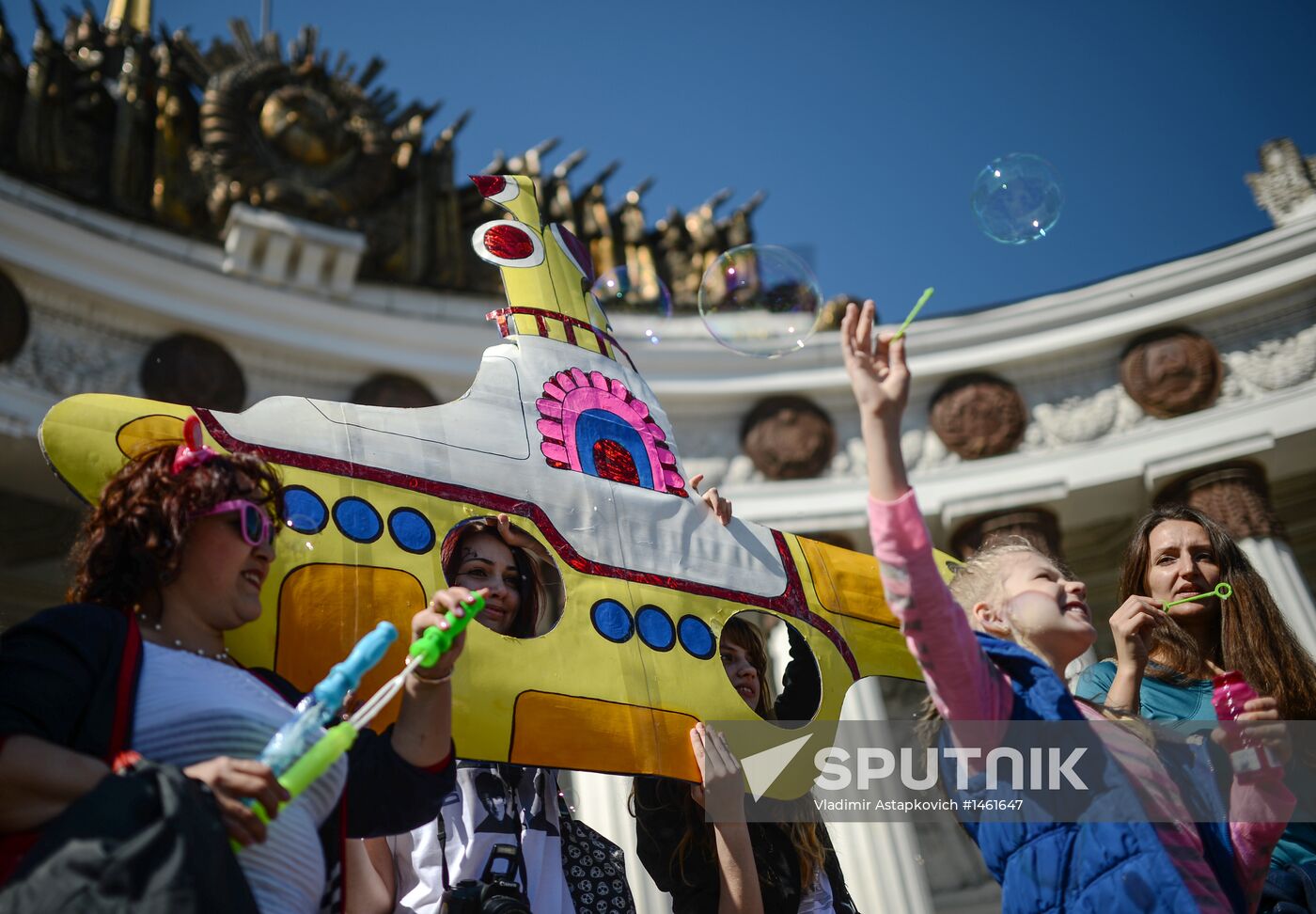 Annual soap bubble parade "Dreamflash"