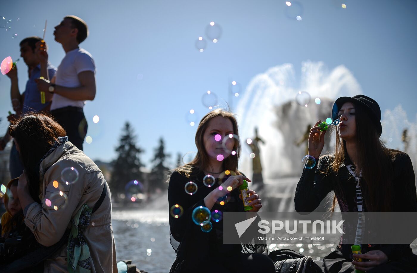 Annual soap bubble parade "Dreamflash"