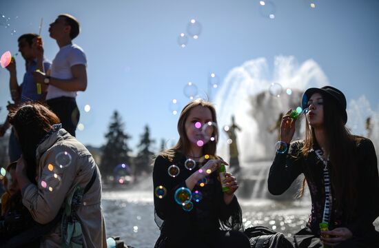 Annual soap bubble parade "Dreamflash"
