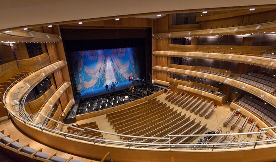 Mariinsky Theater's new stage opens in St. Petersburg