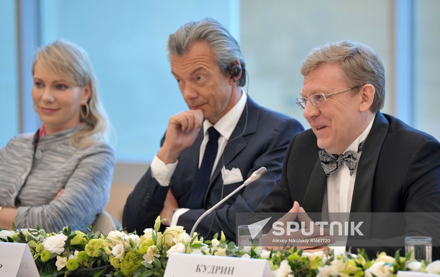 Vladimir Putin meets with Mariinsky Theater's board of trustees