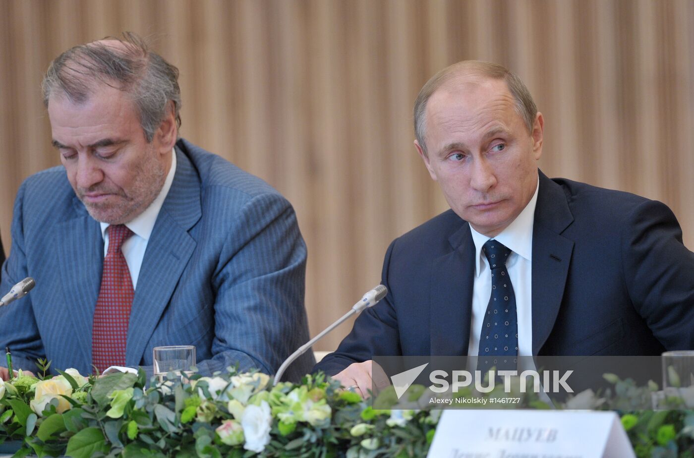 Vladimir Putin meets with Mariinsky Theater's board of trustees