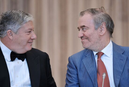 Vladimir Putin meets with Mariinsky Theater's board of trustees