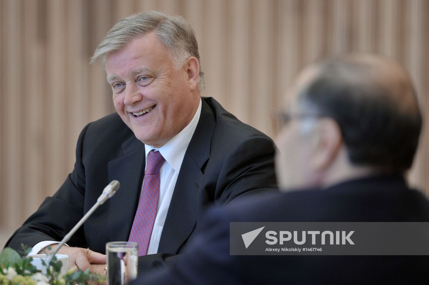 Vladimir Putin meets with Mariinsky Theater's board of trustees