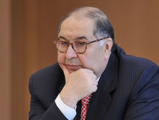 Vladimir Putin meets with Mariinsky Theater's board of trustees