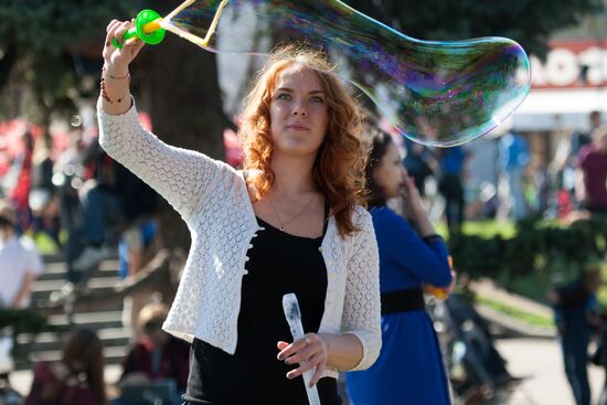 Annual soap bubble parade "Dreamflash"