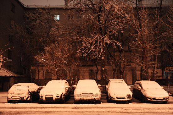 Snow falls out in Yekaterinburg