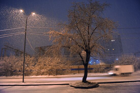 Snow falls out in Yekaterinburg