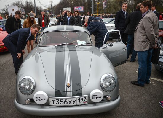 Porsche Parade motor rally