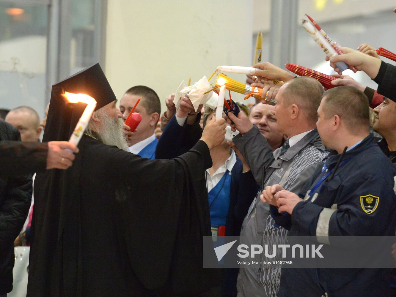 Meeting Holy Fire from Jerusalem at Vnukovo airport