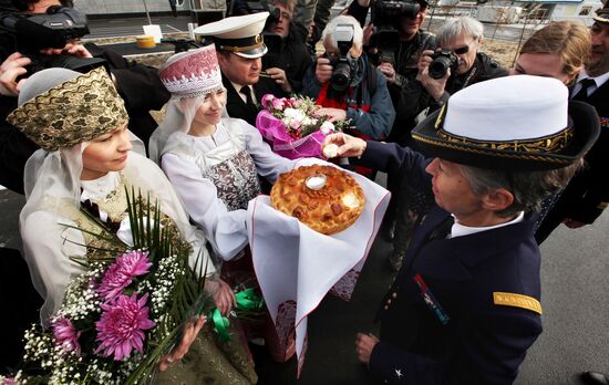 French Navy frigate Vendemiaire visits Vladivostok