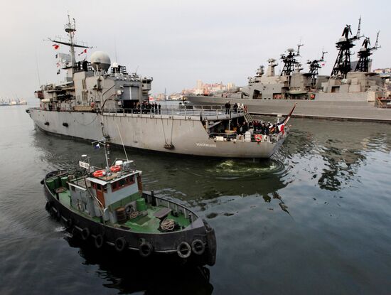 French Navy frigate Vendemiaire visits Vladivostok