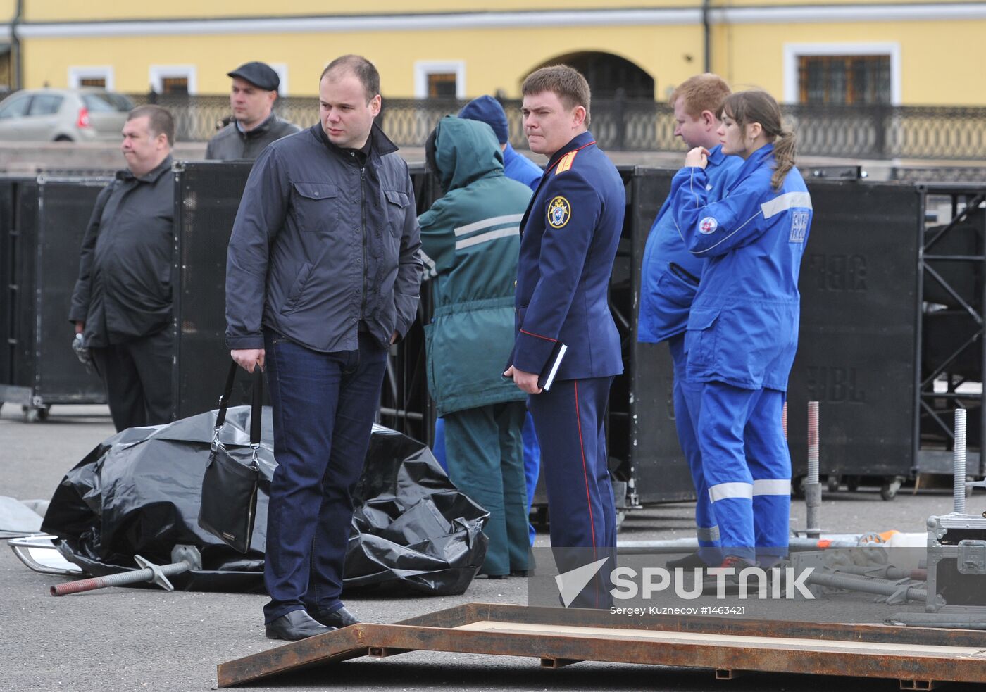 Worker dies during stage assembly on Bolotnaya Square