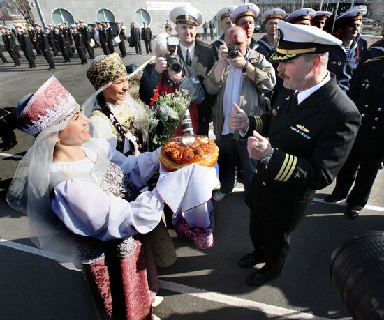 US Navy's guided missile destroyer Lassen arrives in Vladivostok