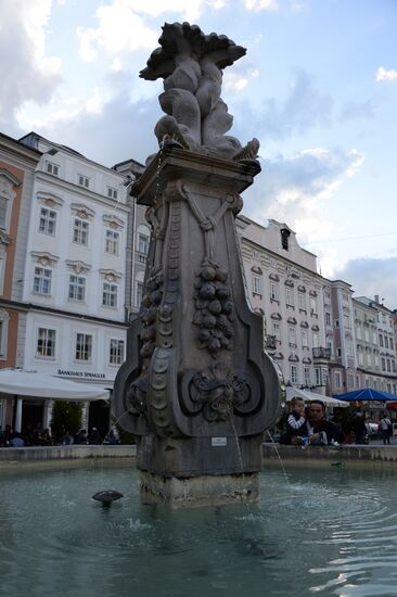World cities. Linz