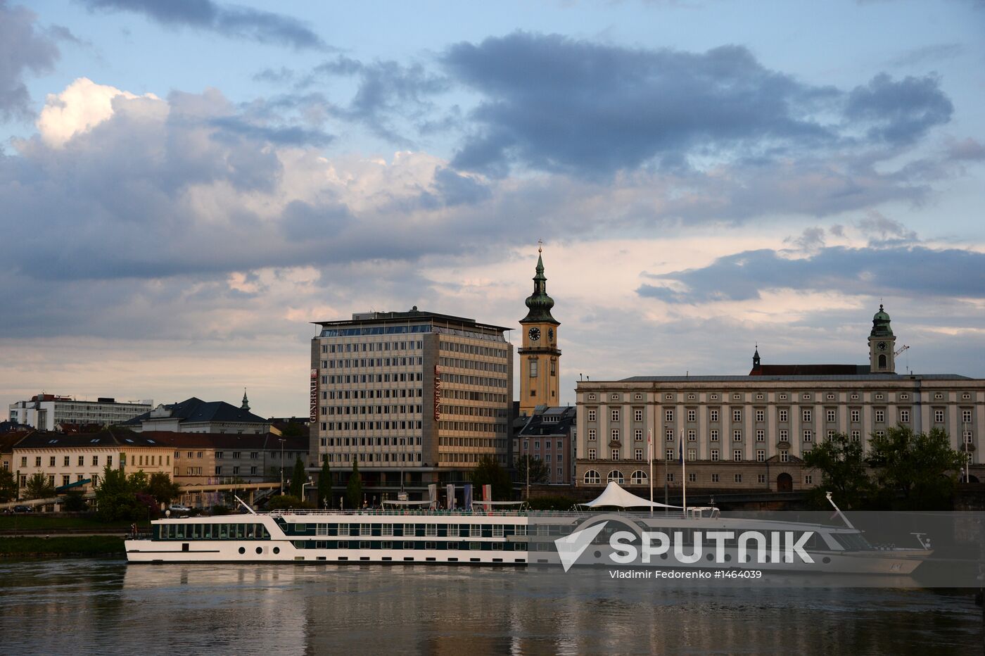 World cities. Linz