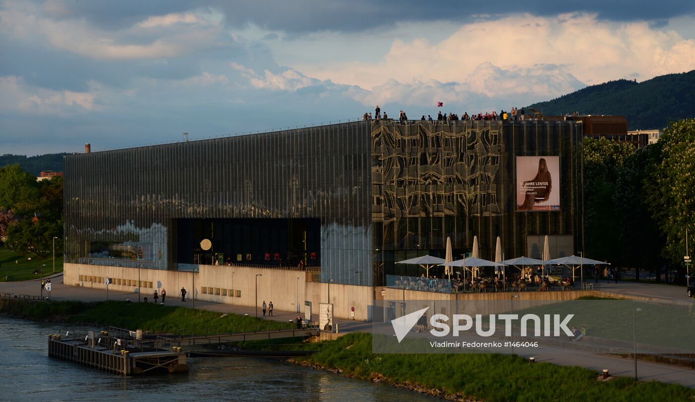 World cities. Linz