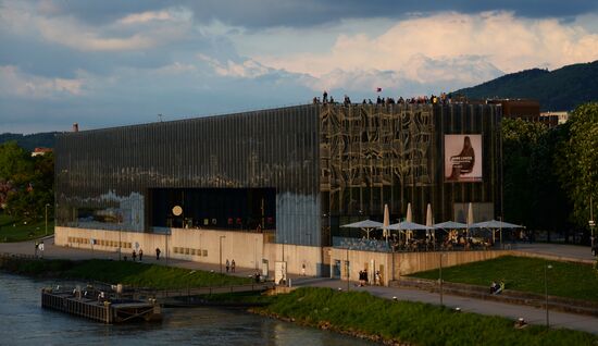 World cities. Linz