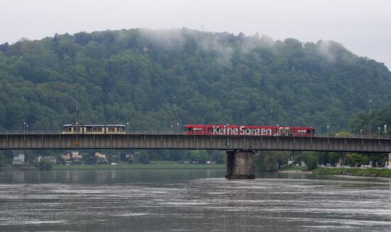 World cities. Linz