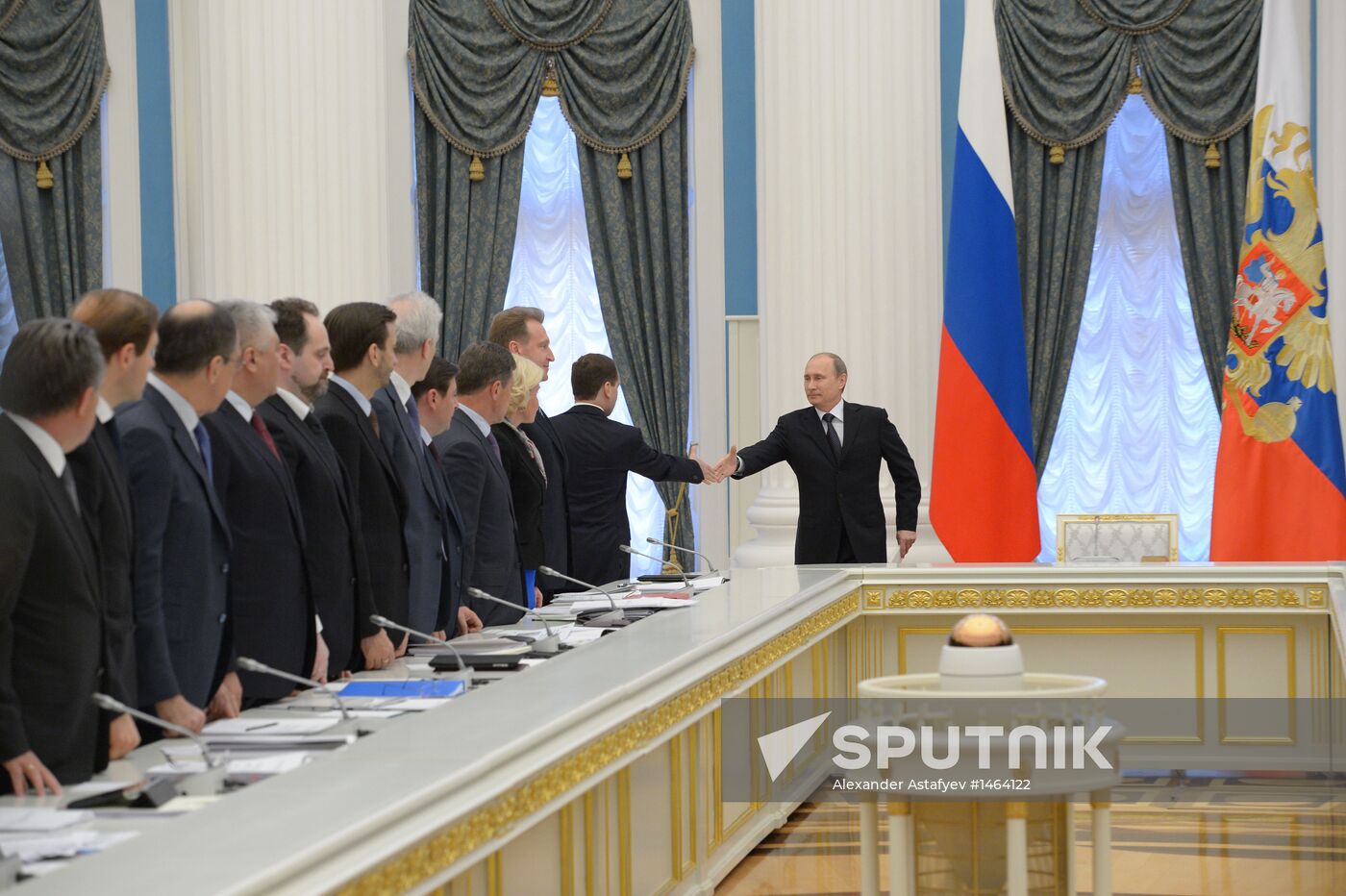 Kremlin meeting on progress in presidential edict implementation