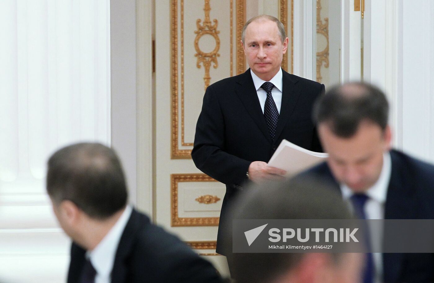 Kremlin meeting on progress in presidential edict implementation