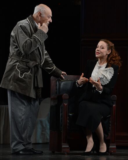 Dress rehearsal of "Okayomovs’ Lifetime" at Vakhtangov Theater